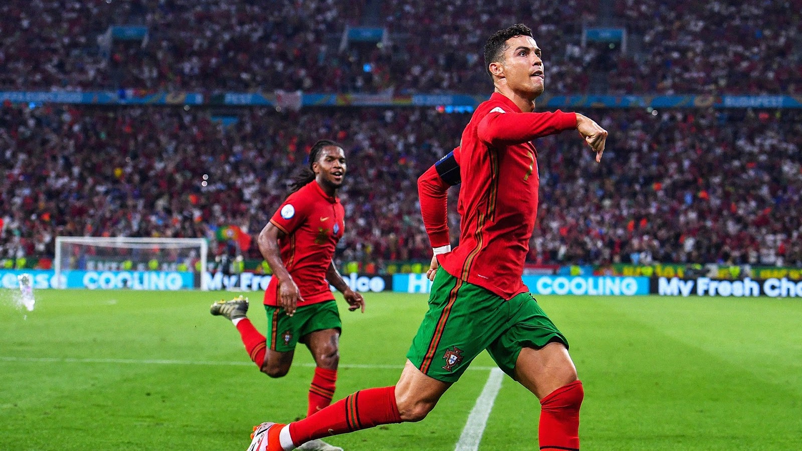 Trực tiếp bóng đá EURO - Bồ Đào Nha ca ngợi Ronaldo là GOAT