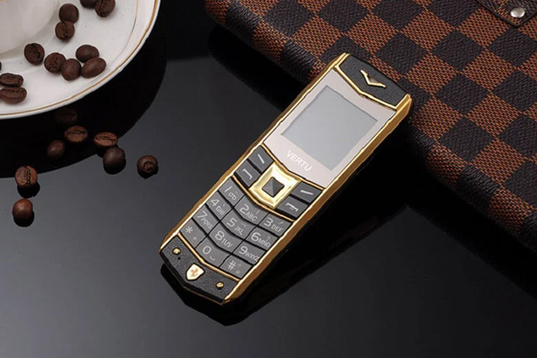 VERTU - HOÀN THIỆN TỪNG CHI TIẾT VỚI SỰ TẬN TÂM | Hoàng Luxury