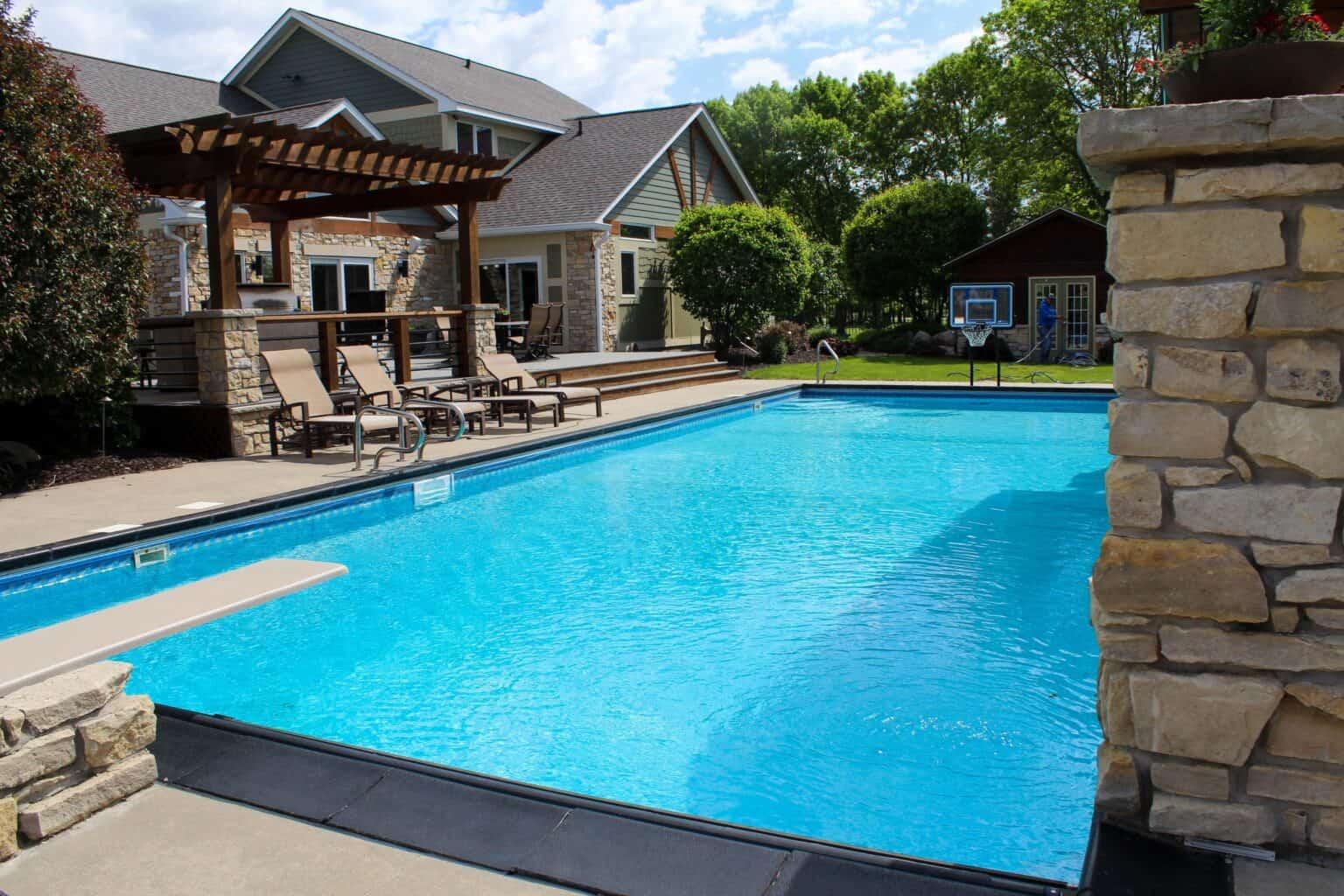 8 Ways (Plus 1!) to Know You've Found the Right Swimming Pool Builder