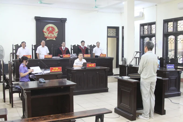 Phú Thọ: Cựu phó giám đốc trung tâm xét nghiệm lĩnh án tù tám năm vì nhận hối lộ hai tỷ đồng từ Việt Á