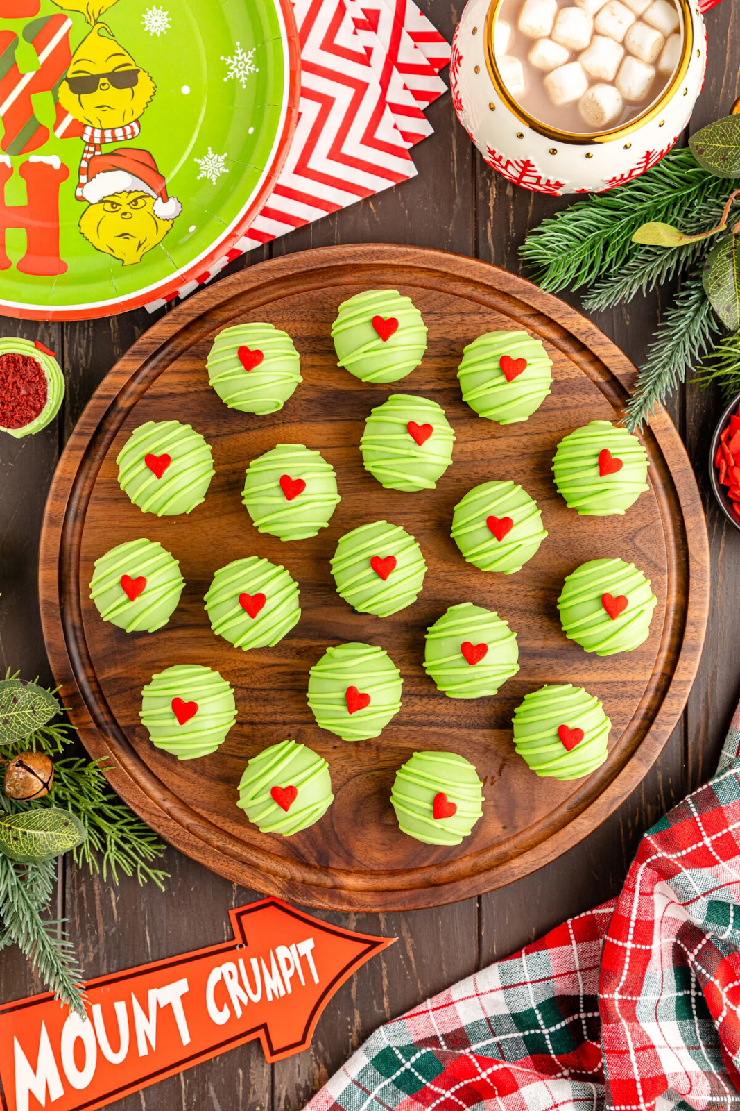 Grinch Oreo Cookies for Christmas movie night ideas kid dessert treats