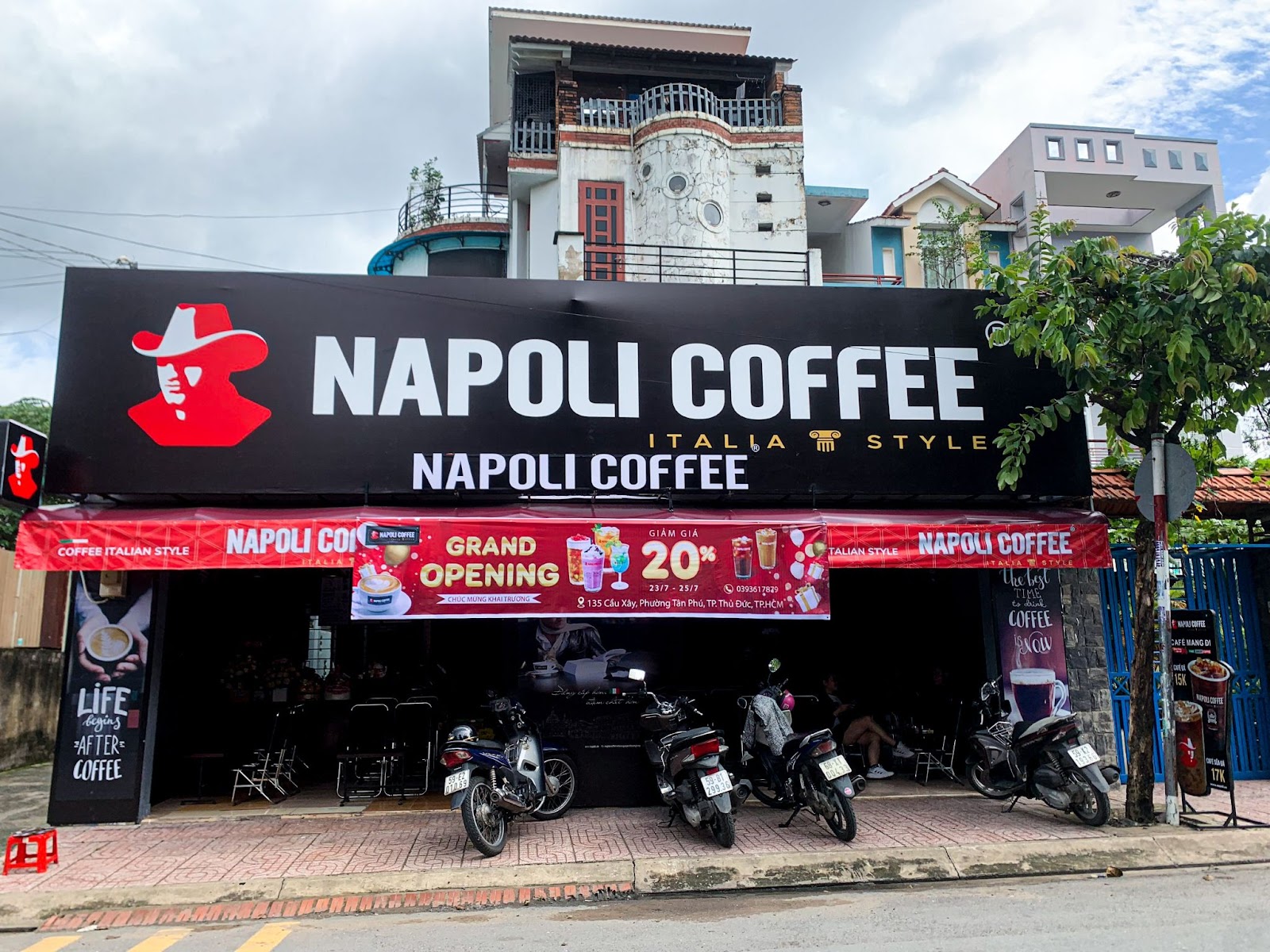 tin-tuc-napoli-4-tieu-chi-can-luu-y-trong-hop-dong-nhuong-quyen-quan-cafe