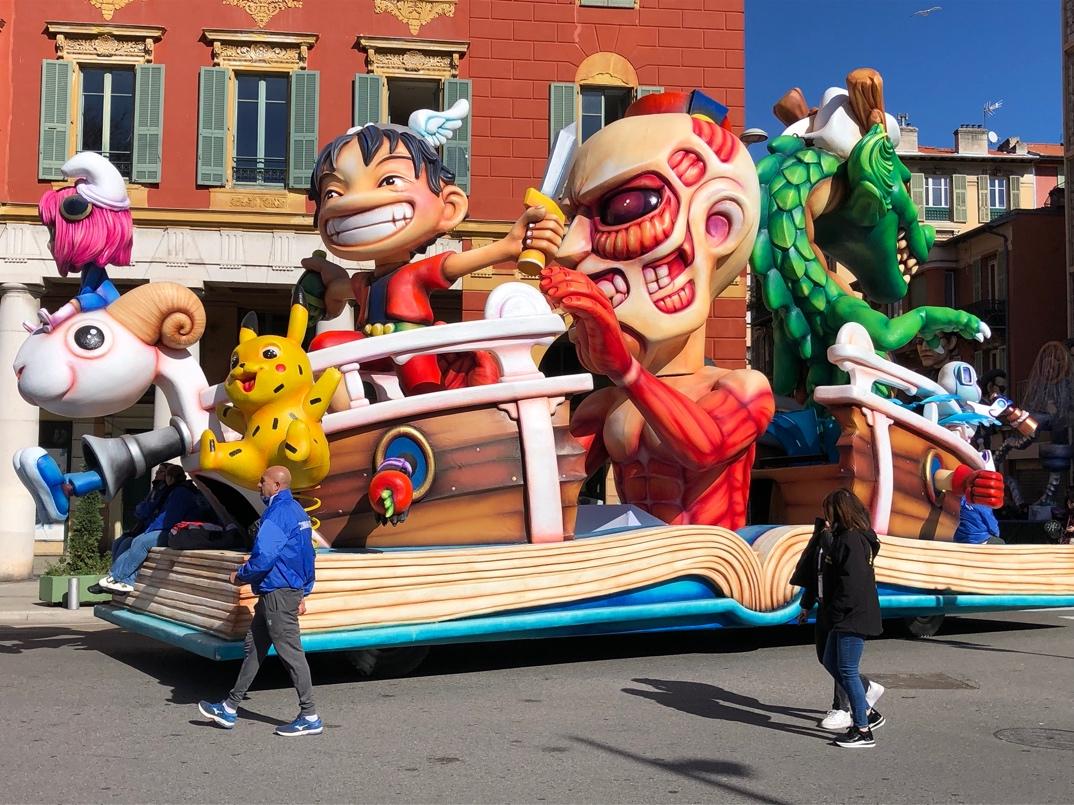 A float with cartoon characters on it

Description automatically generated