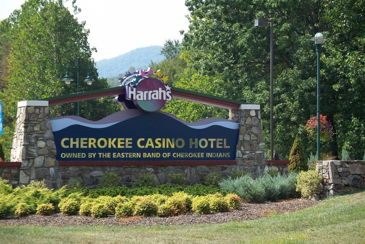 North Carolina Cherokee Casinos to Build Indoor Smoking Sections