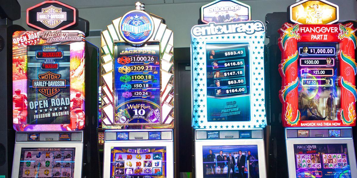 Slot machines perfected addictive gaming. Now, tech wants their tricks - The Verge