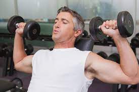 วิตามินที่มีประโยชน์ต่อการสร้างกล้ามเนื้อ สำหรับคุณผู้ชายอายุ 50 อัพ 1