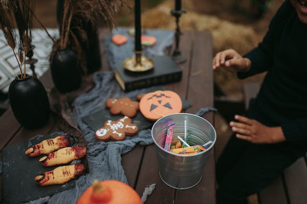 Spook Up Your Space with Halloween Decorations: Ideas and Shopping Tips