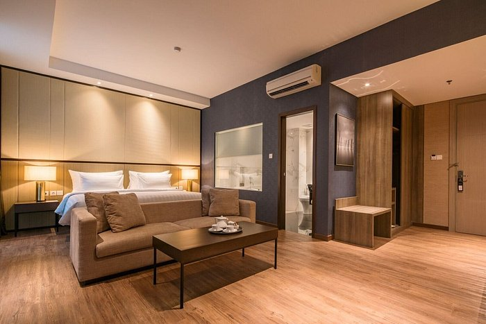 pemandangan dalam kamar Luminor Hotel Pecenongan Jakarta 