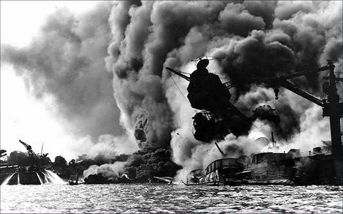 uss arizona burns at Pearl Harbor