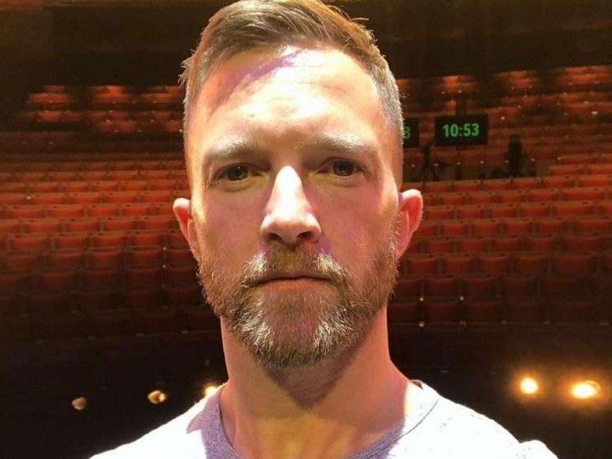 Actor Tim Draxl recalls moment he was outed on film set