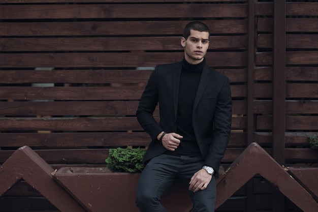Snazzy Style Classic Mens Vogue