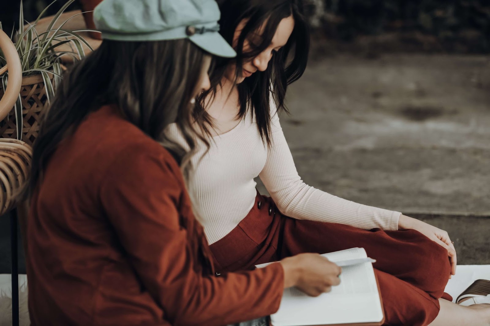 couple reading letter together