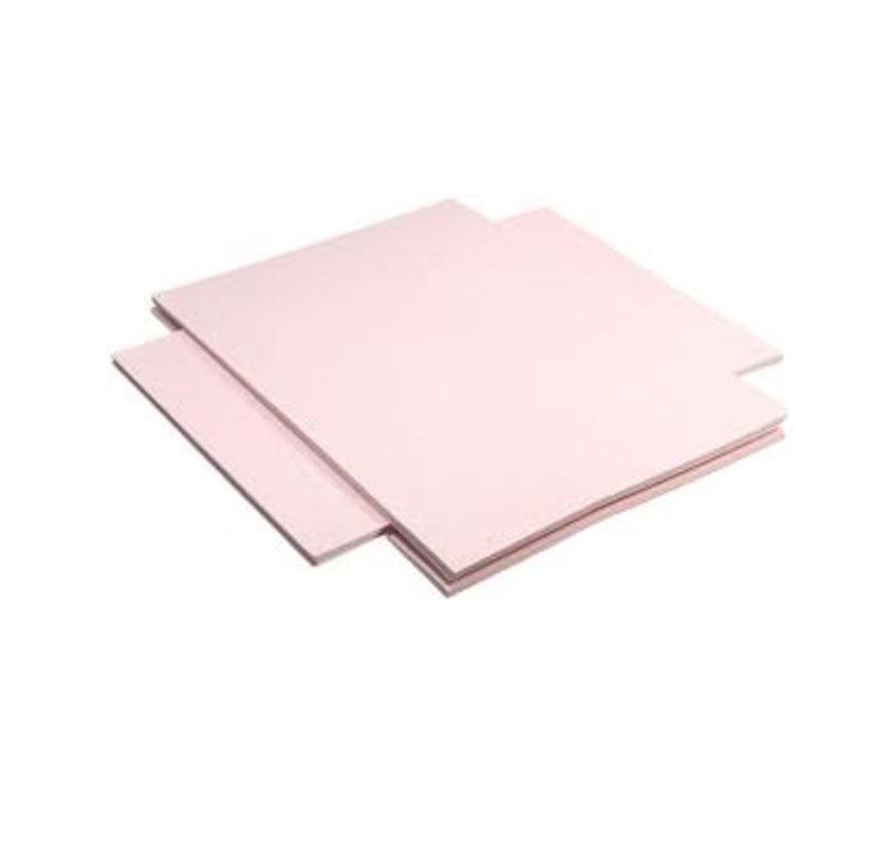 Loại giấy này được dùng để in chuyển nhiệt lên áo thun hoặc vải sáng màu với thành phần cotton 35 – 65%.