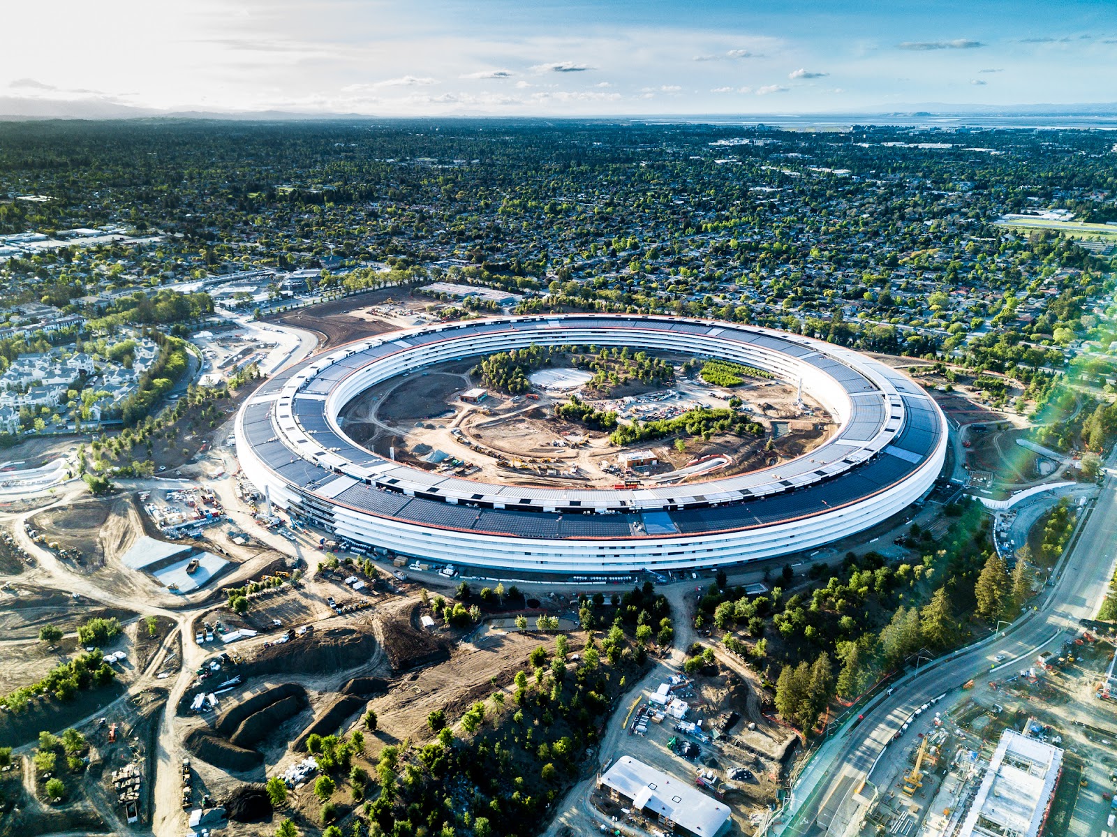 Aerial view of Apple Park in Cupertino, California