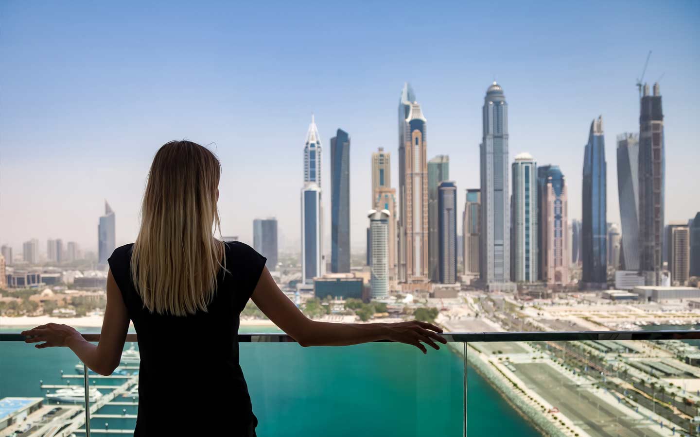 invest and live in dubai marina and avail the many perks that follow