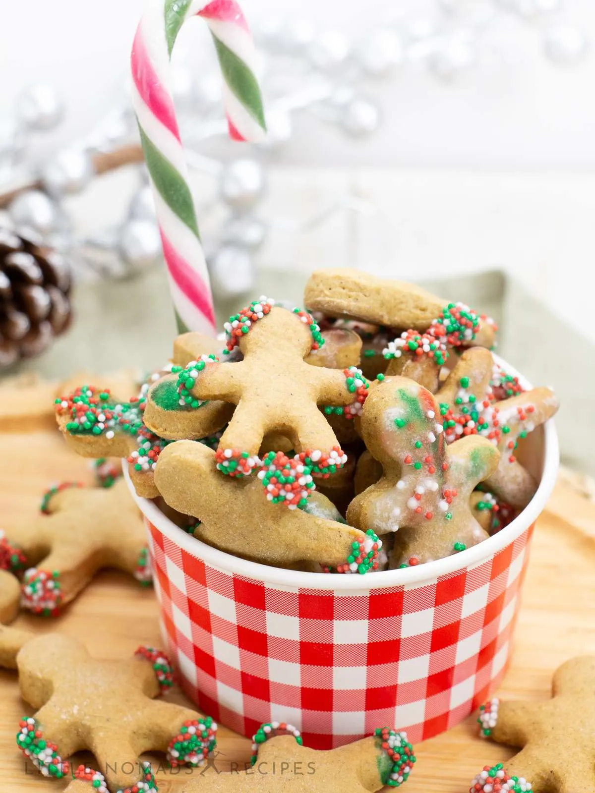 mini gingerbread men cookies
