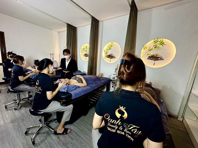 Học viện Oanh Tây Spa