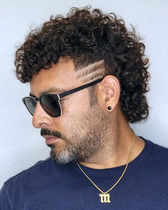 Picture of a guy wearing the hairstyle with shades