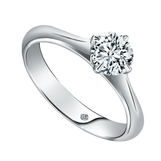 Engagement Ring Berlian Dengan Fancy Shape Diamonds 
