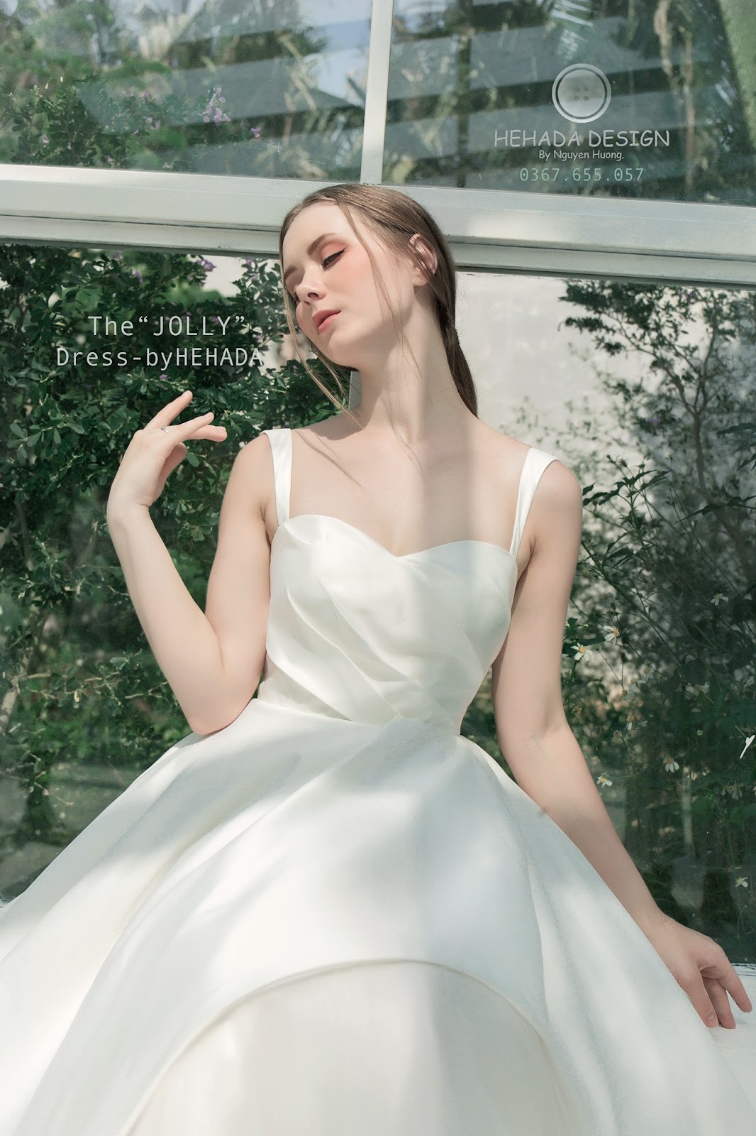 Chi tiết váy cưới The Jolly Dress