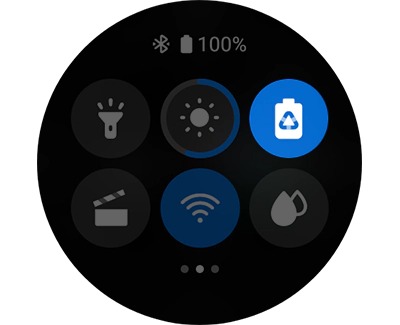 Power saving icon highlighted on a Galaxy smart watch