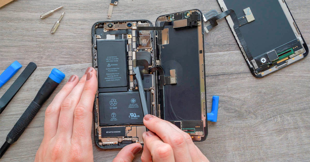Thay pin iPhone 12 Pro Max giá bao nhiêu tiền? Có nên thay pin cho iPh - 1