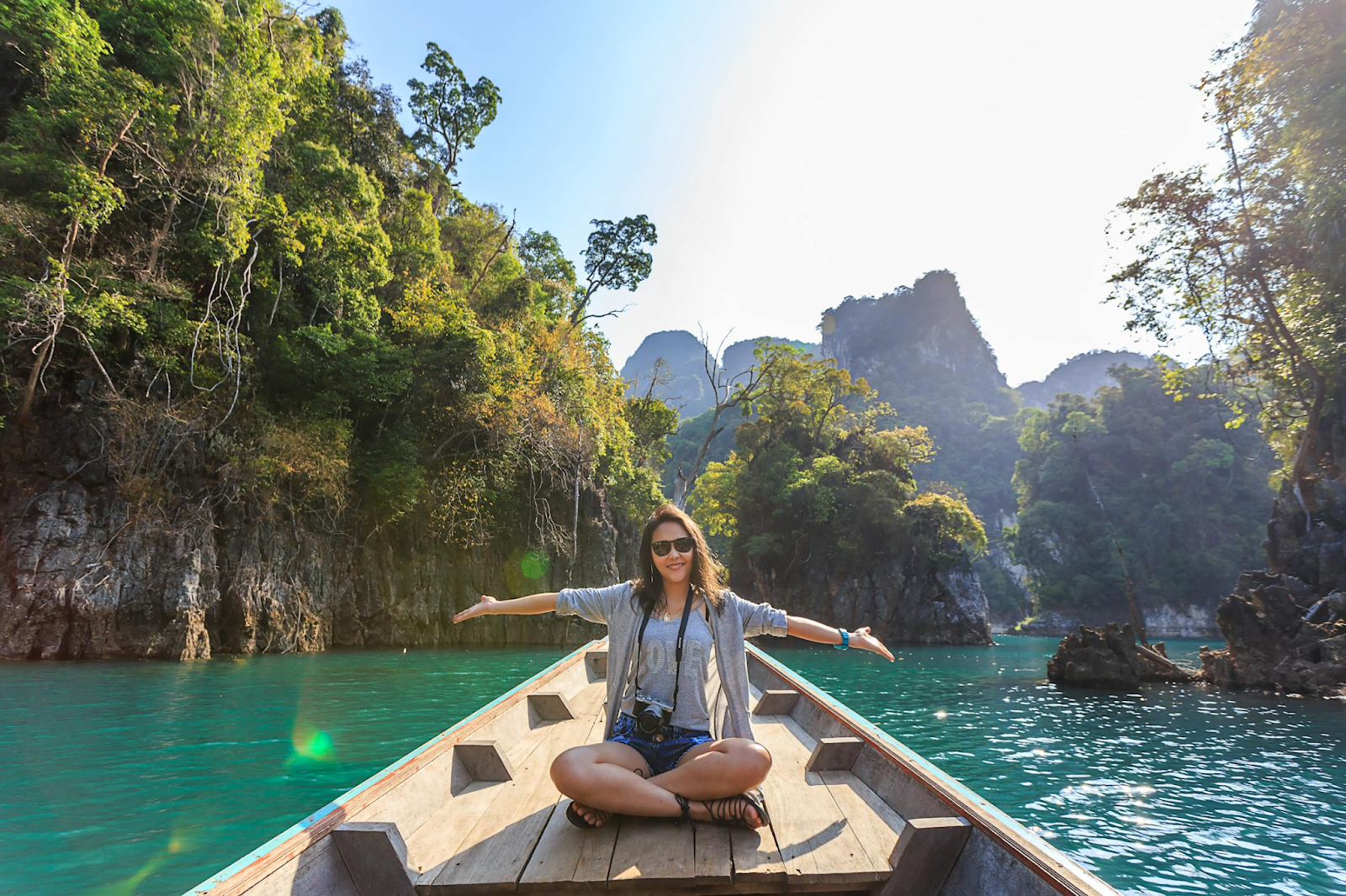 cara menikmati hidup bertemu banyak orang dengan traveling