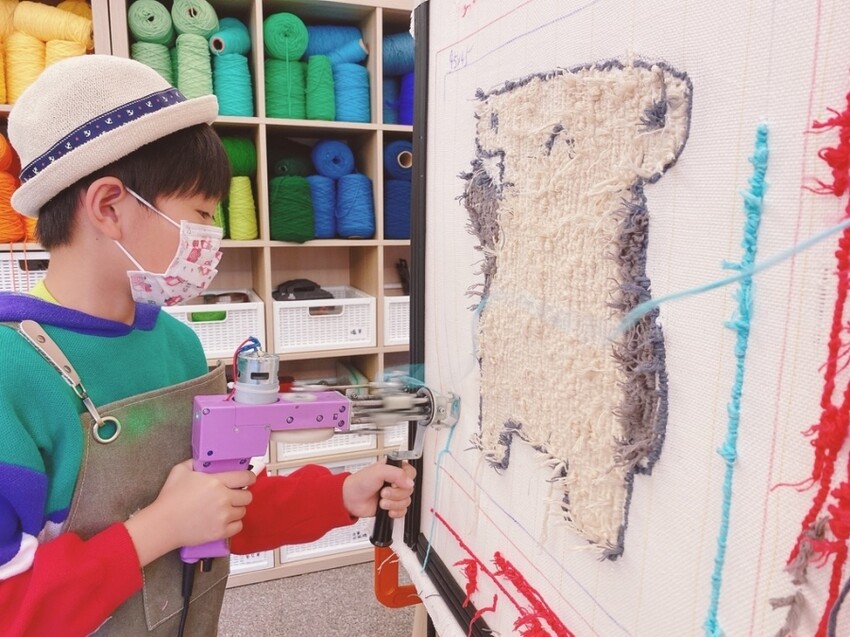 目目繪創作實驗室簇絨地毯手作DIY，親子也能輕鬆作毯毯！