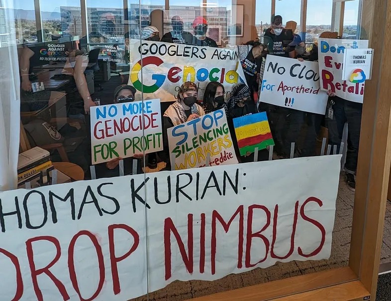 कार्यालयमा विरोध प्रदर्शन गर्दै गुगलका कर्मचारी, स्रोत: नो टेक फर अपार्थाइड