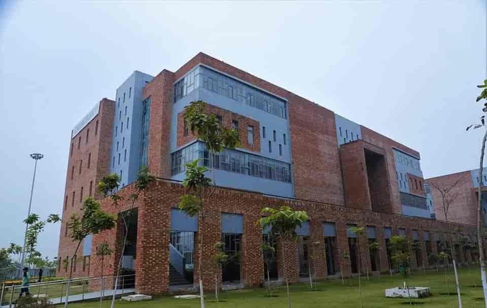Chandigarh University in Model Town,Ludhiana 