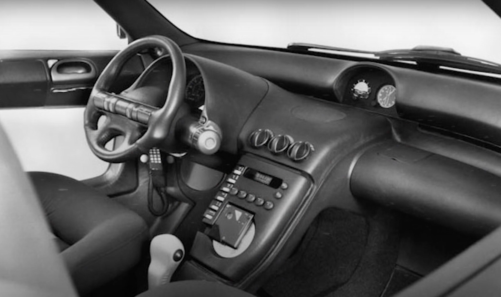 Pontiac Stinger Concept Car interior