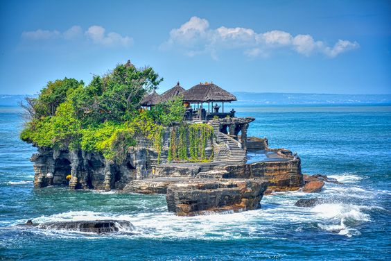 Đền Tanah Lot