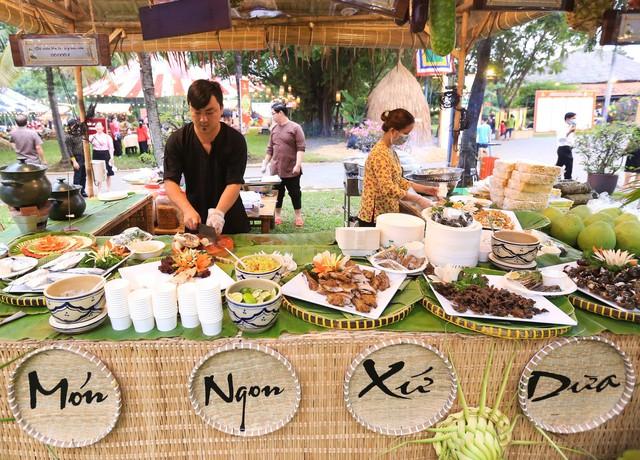 80 gian hàng tham gia Lễ hội văn hóa - ẩm thực Việt Nam năm 2023