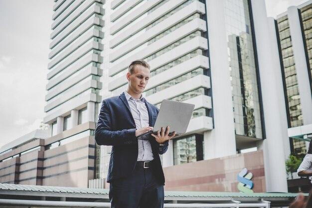 Importanța unei planificări riguroase în dezvoltarea imobiliară