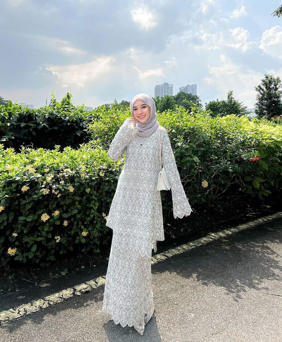 tren warna baju lebaran light grey