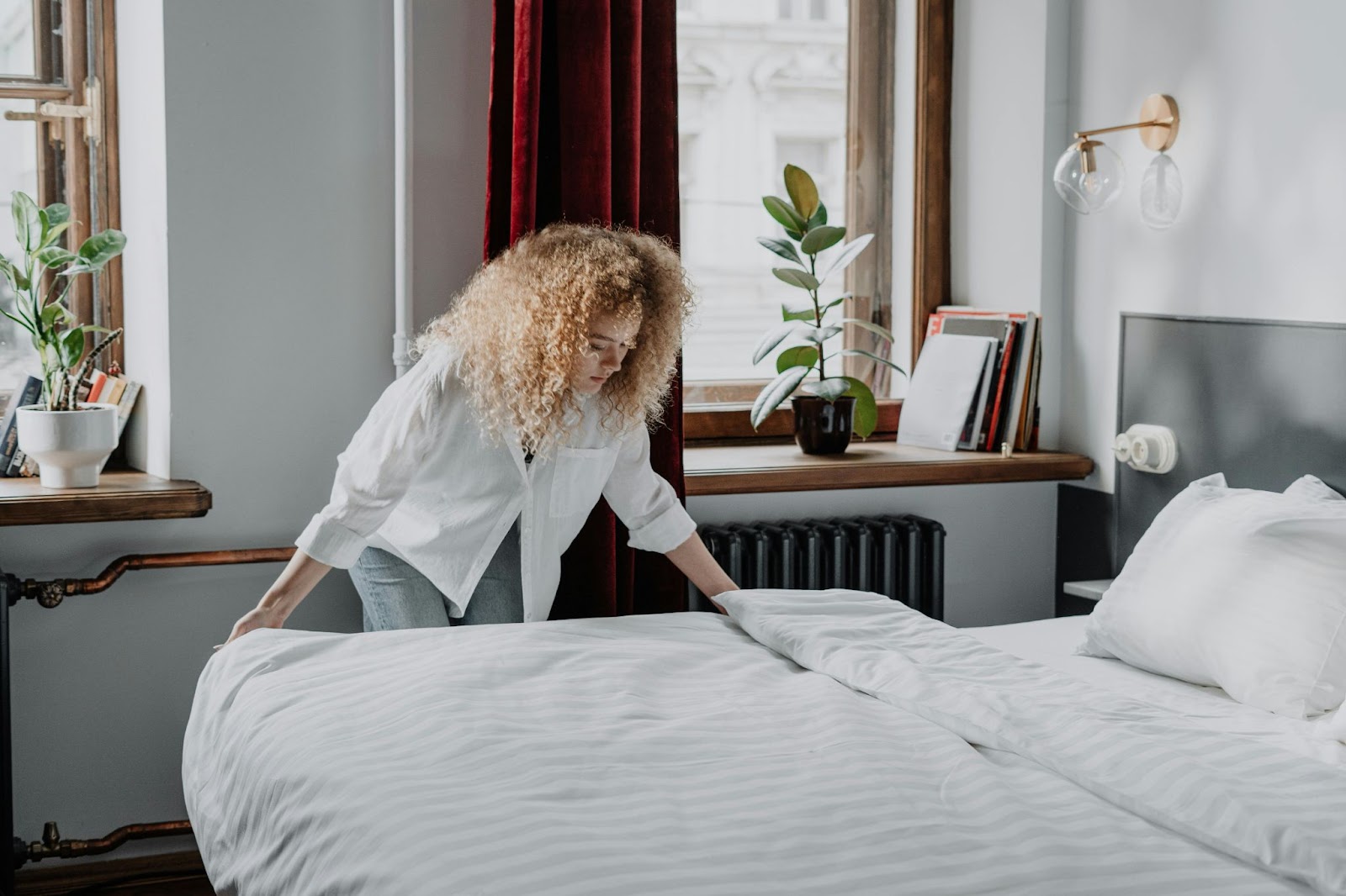 Hotel housekeeping with the help of a robot.