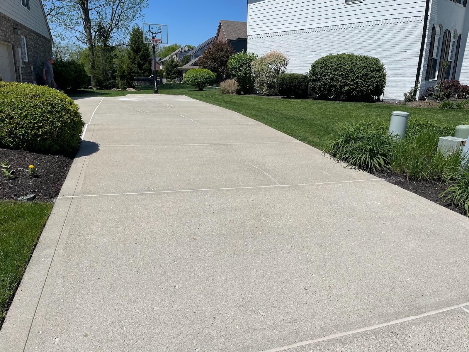 Residential concrete repair driveway