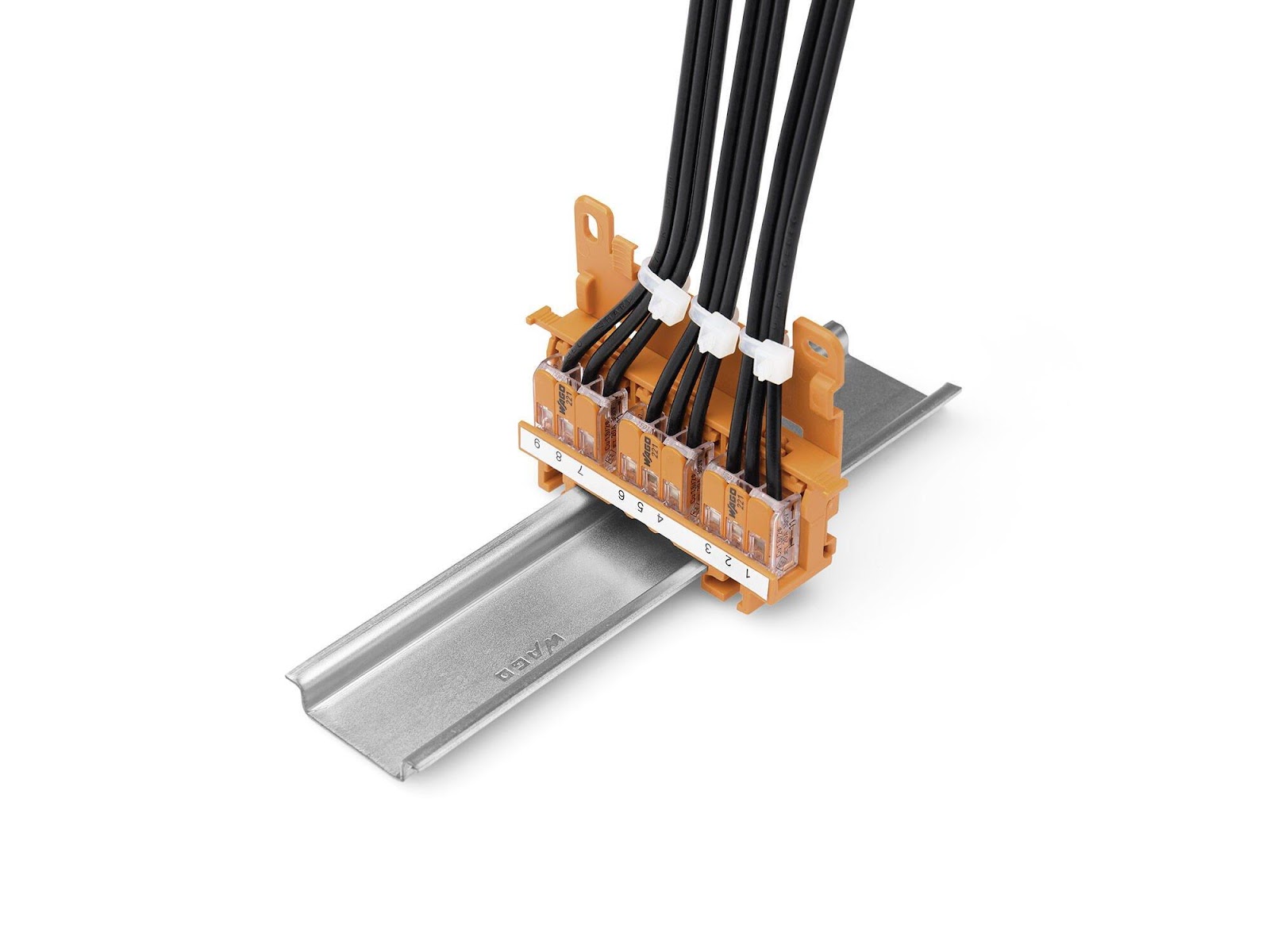 A close-up of a machine

Description automatically generated