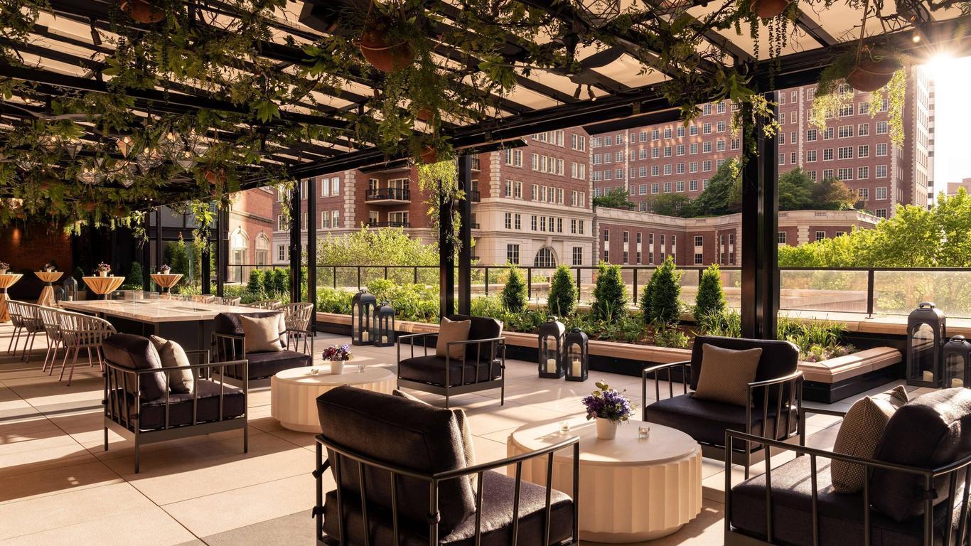 The Ritz-Carlton St Louis ₹ 32,788. St. Louis Hotel Deals & Reviews - KAYAK