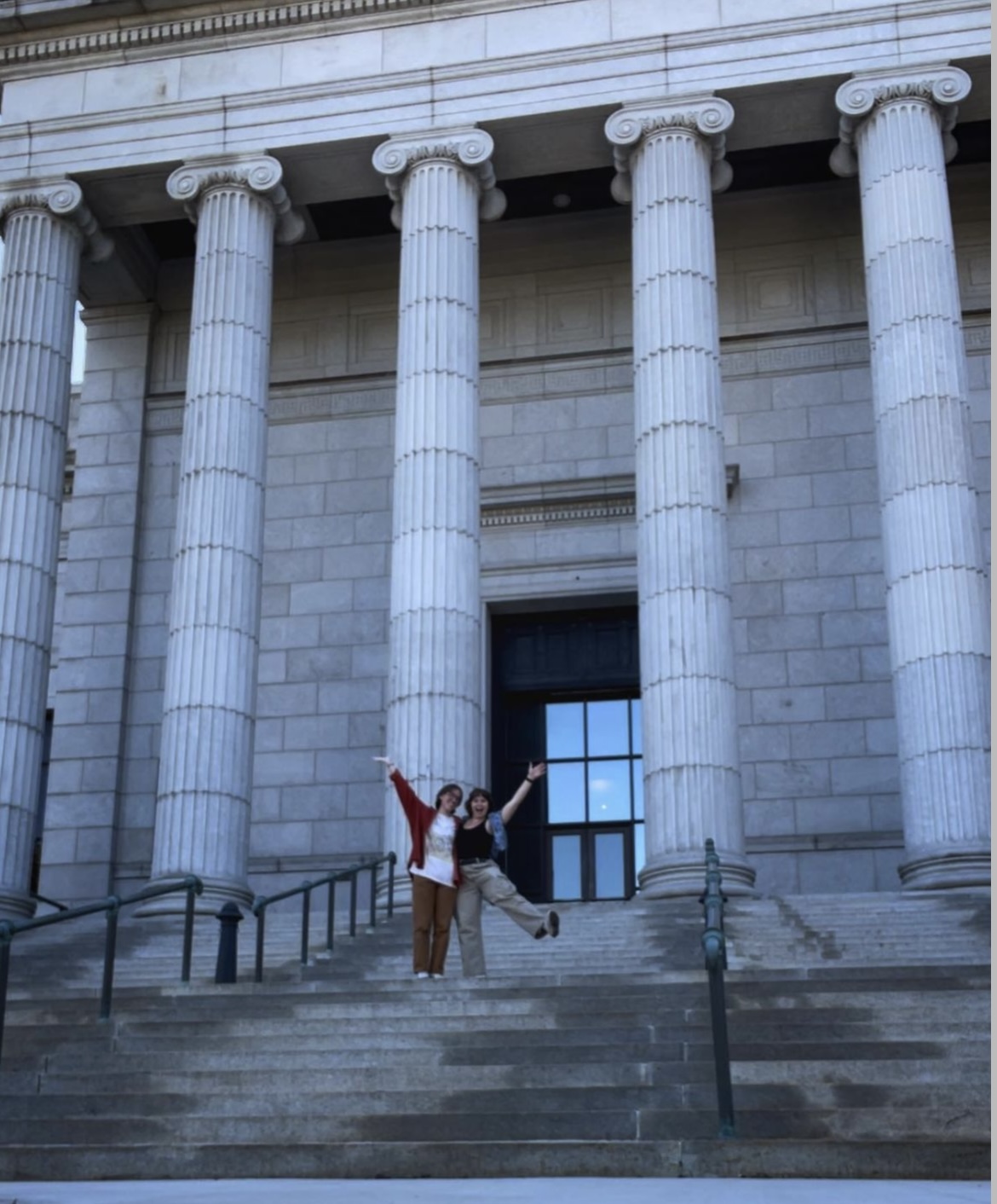 Honors students Erin O'Donnell and Claire Branding outside of the Minneapolis Institute of Art