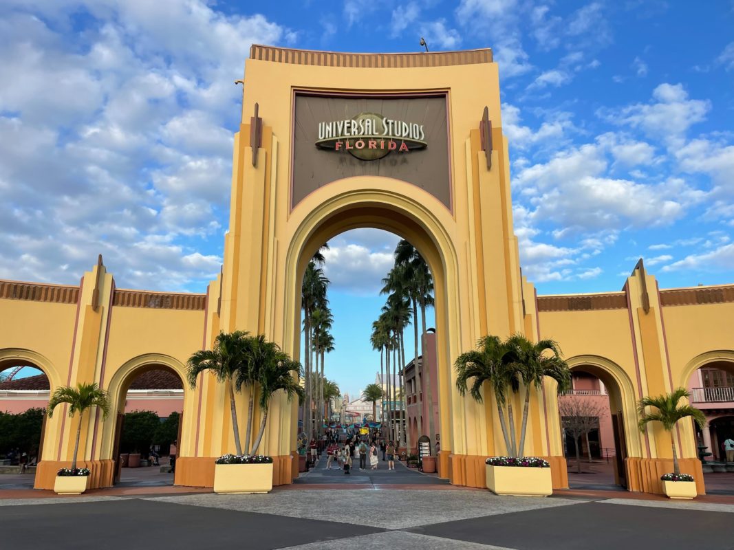 PHOTOS: Lagoon Show Platform Being Taken Apart at Universal Studios ...