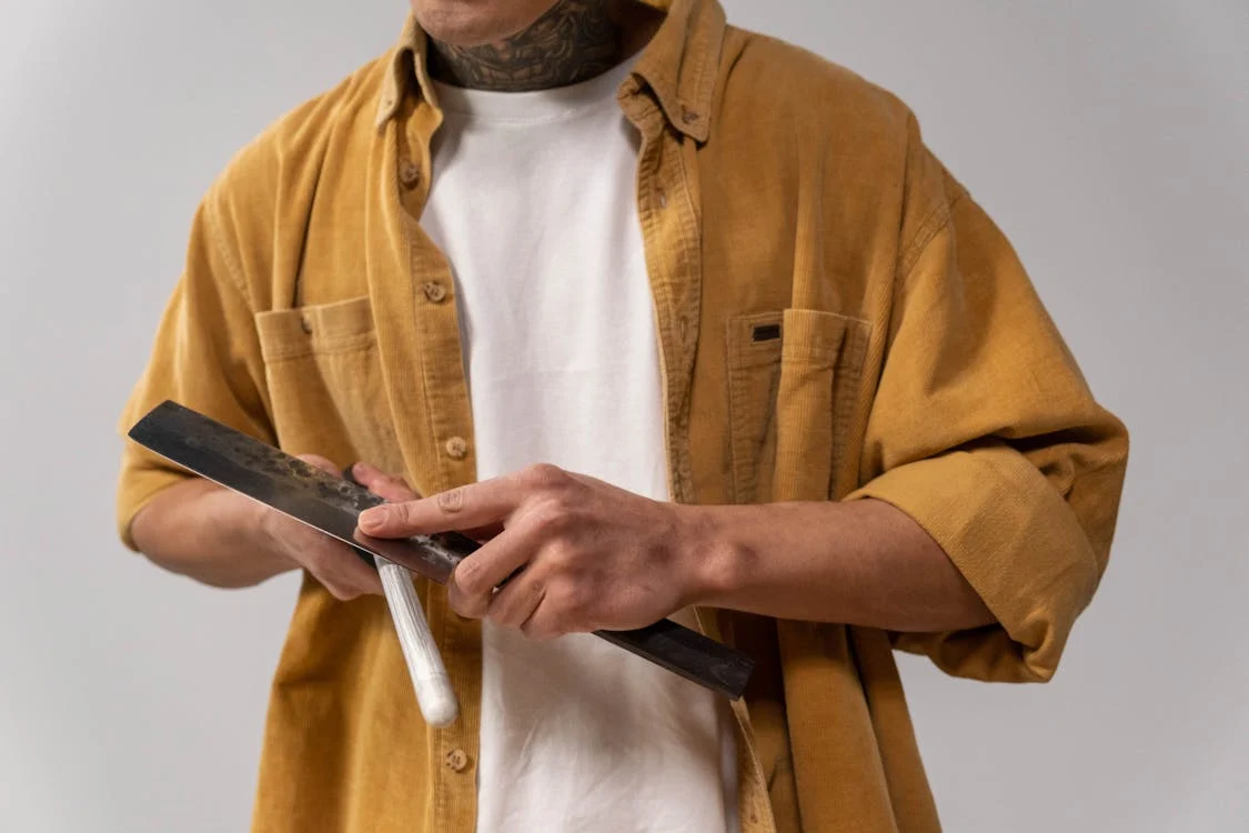 how to sharpen kitchen knives with a stone 