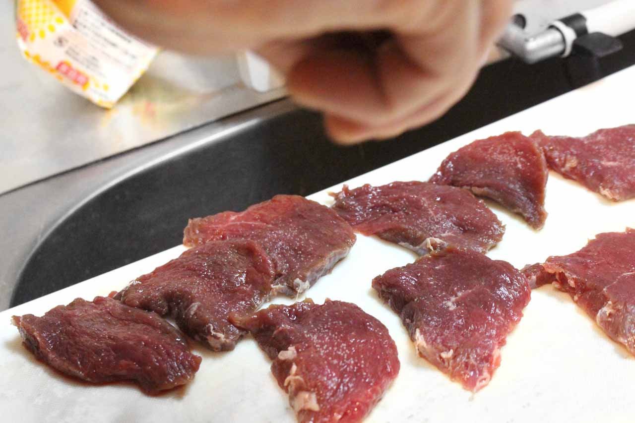 鹿肉の薄切りを使った簡単レシピ！初心者でも失敗せずに美味しくジビエを楽しめる