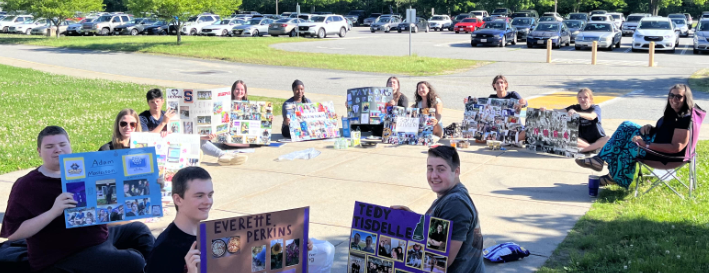 image of seniors enjoying class outside