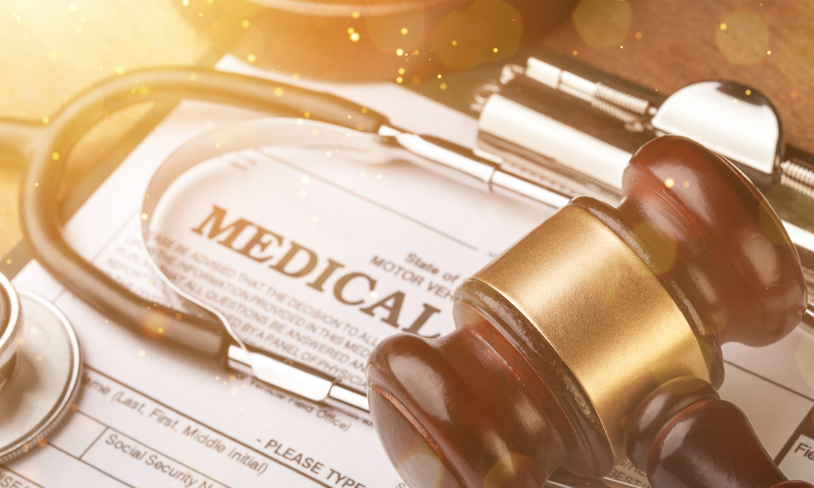 Navigating Legal Challenges: The Roles of Medical Malpractice and Auto Accident Lawyers