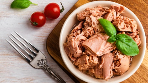 Plate of prepared tuna