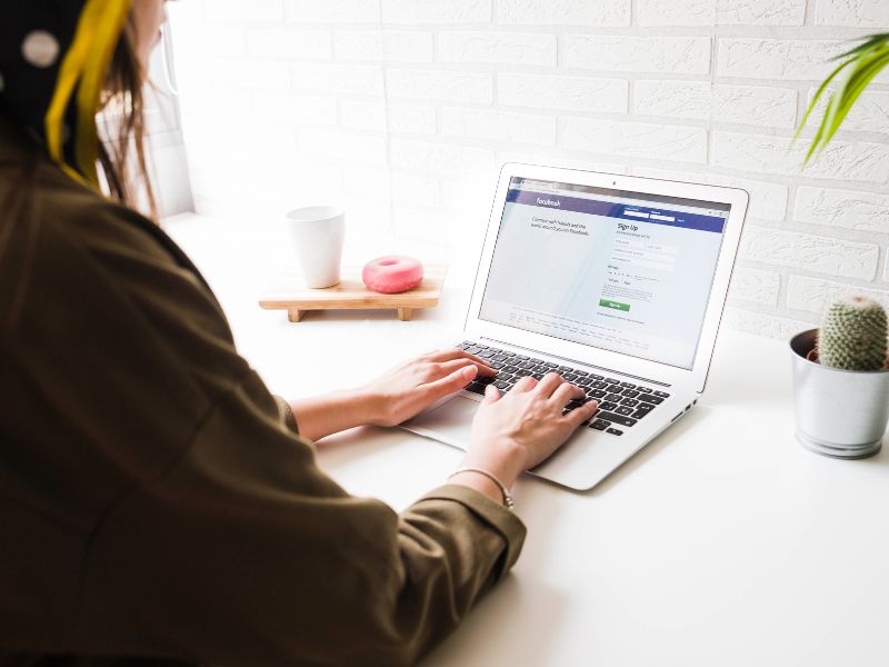 Việc làm quản trị Fanpage online tại Hà Nội