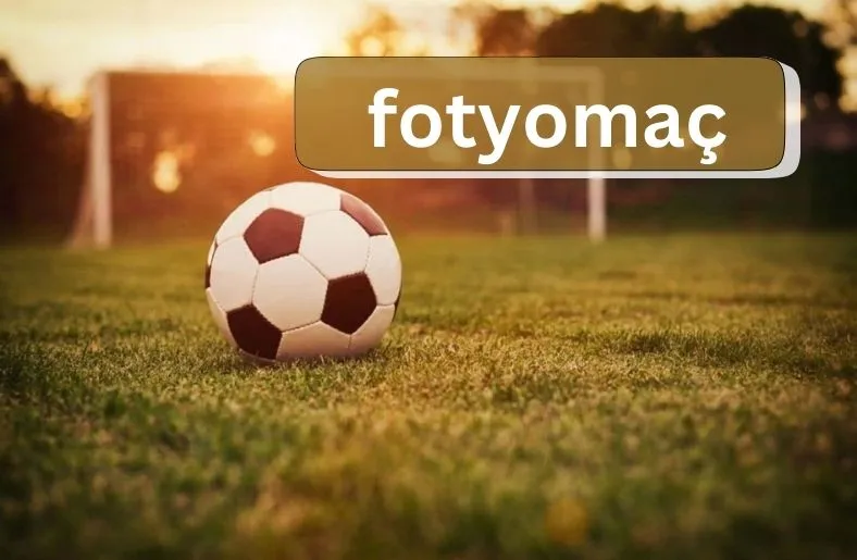 Fotyomaç. Originating from the vibrant streets