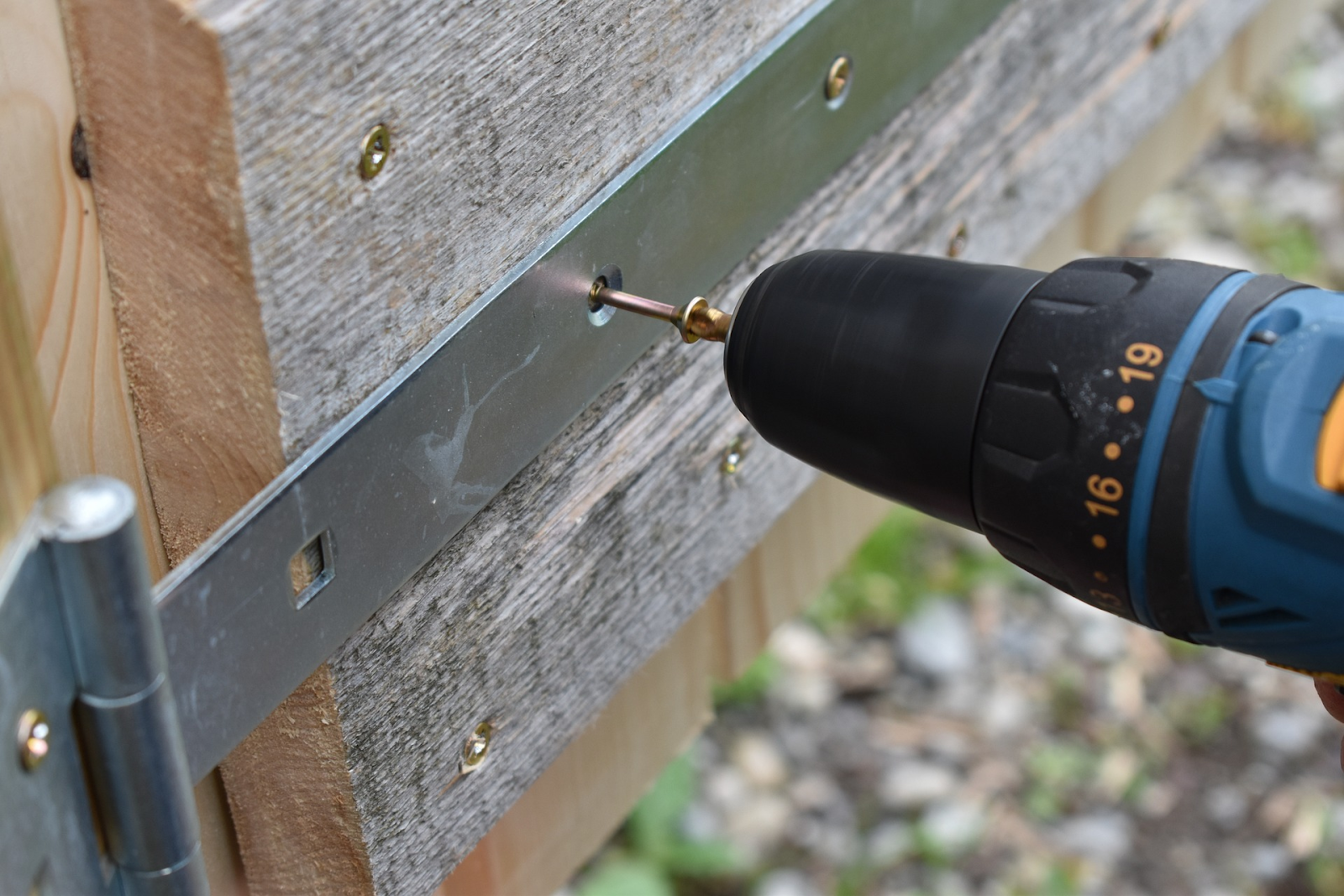 adjustable gate hinges