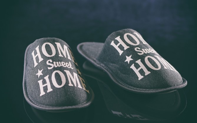 30 Traditional 90th Birthday Gift Ideas